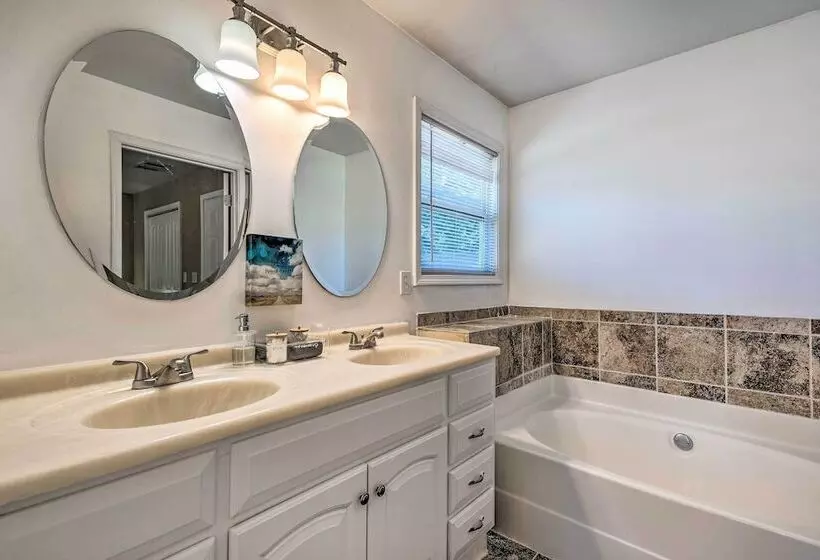 Lovely East Point Home < 8 Mi To Downtown Atl