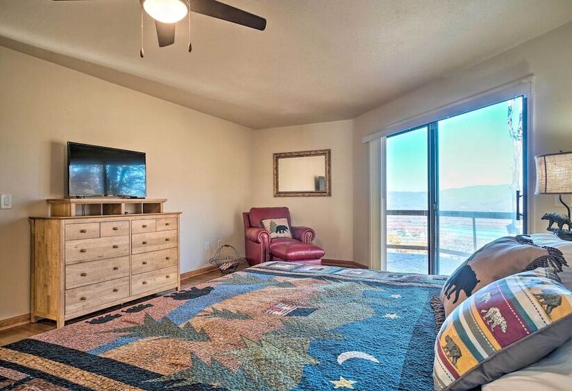 Luxury Living By Lake Chatuge W/ 10/10 Views!