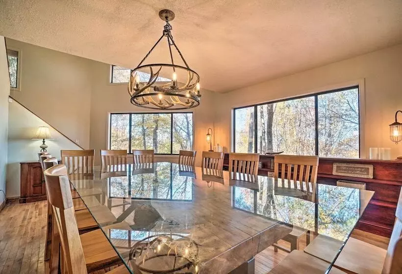 Luxury Living By Lake Chatuge W/ 10/10 Views!