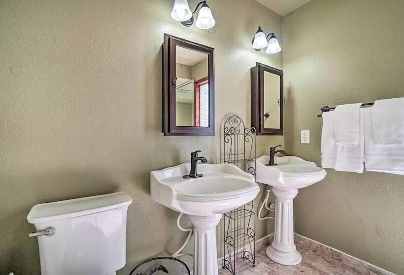 Luxury Living By Lake Chatuge W/ 10/10 Views!