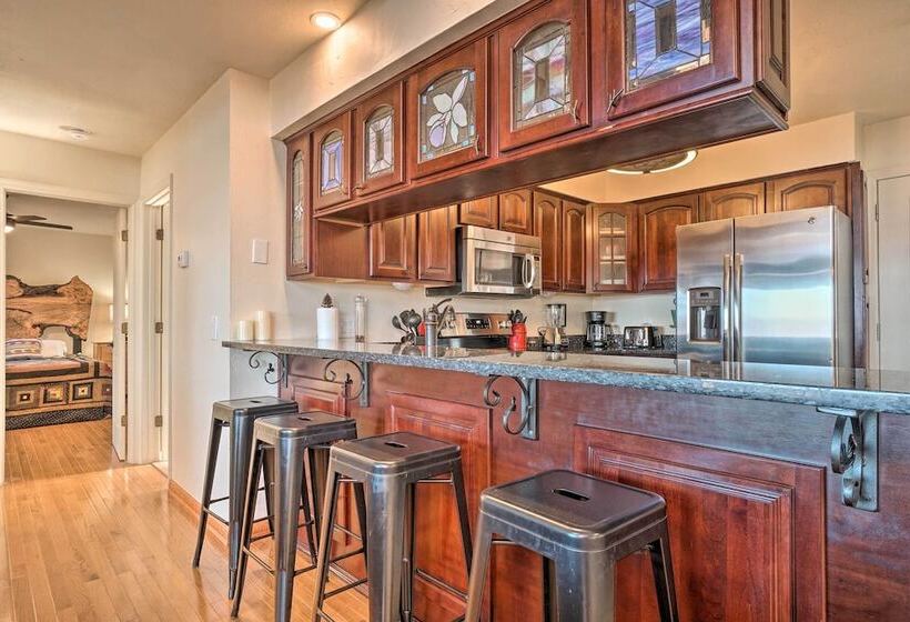 Luxury Living By Lake Chatuge W/ 10/10 Views!