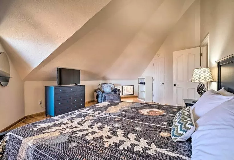 Luxury Living By Lake Chatuge W/ 10/10 Views!