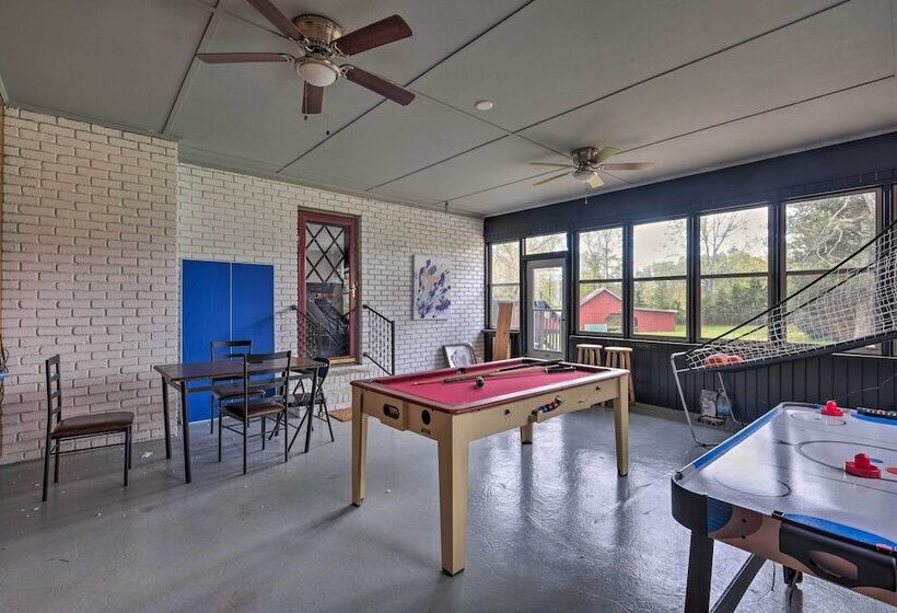 Marietta Family House W/ Game Room & Yard!