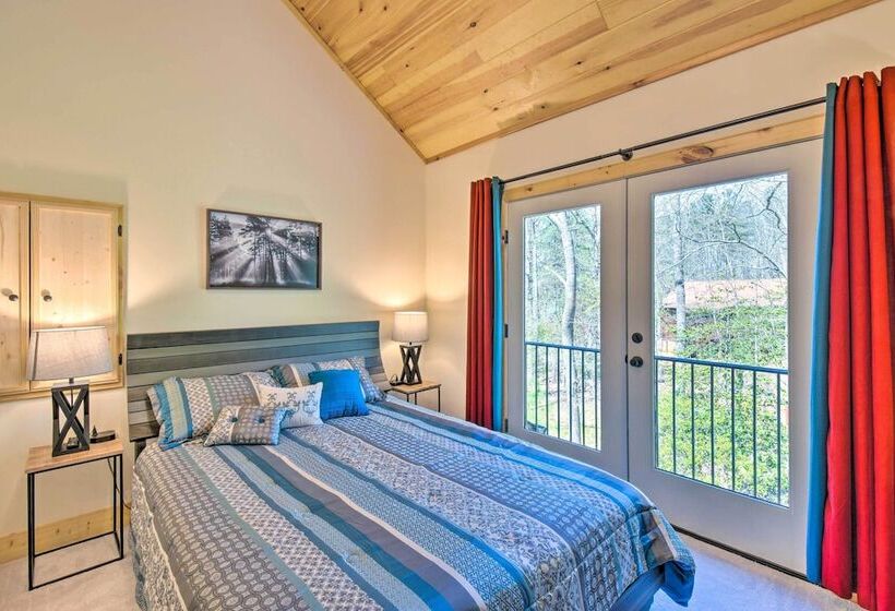 New Construction With Modern Design & Hot Tub!