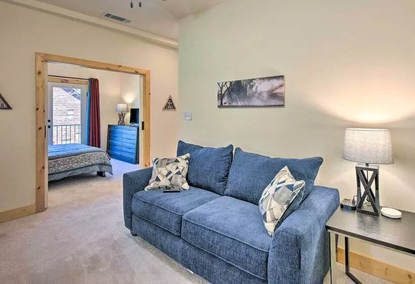 New Construction With Modern Design & Hot Tub!