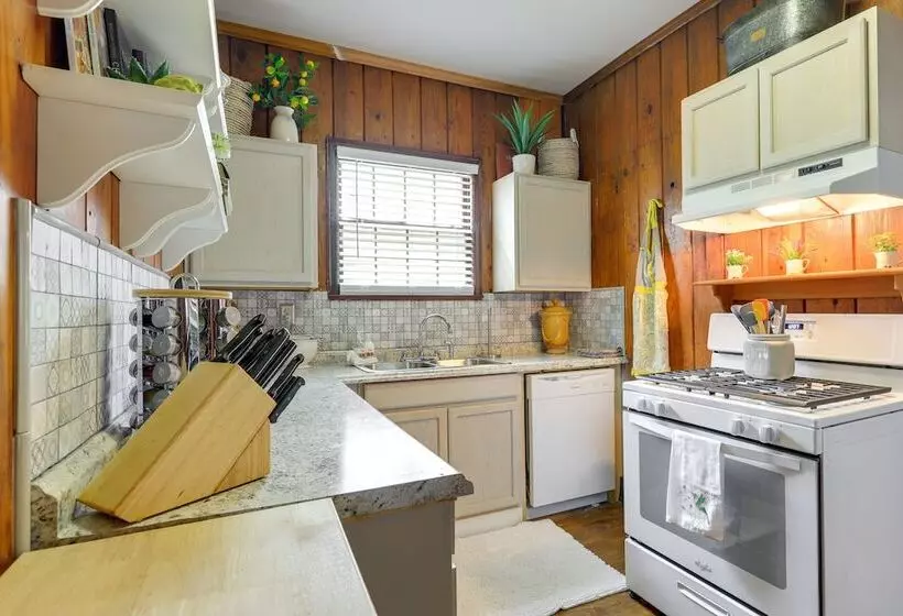 Quiet Ellaville Home W/ Patio + Outdoor Dining!