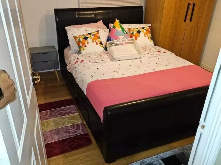 Residenssi London 02 Arena Cool Off Family Hub