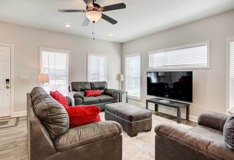 Spacious Augusta Vacation Home W/ Deck