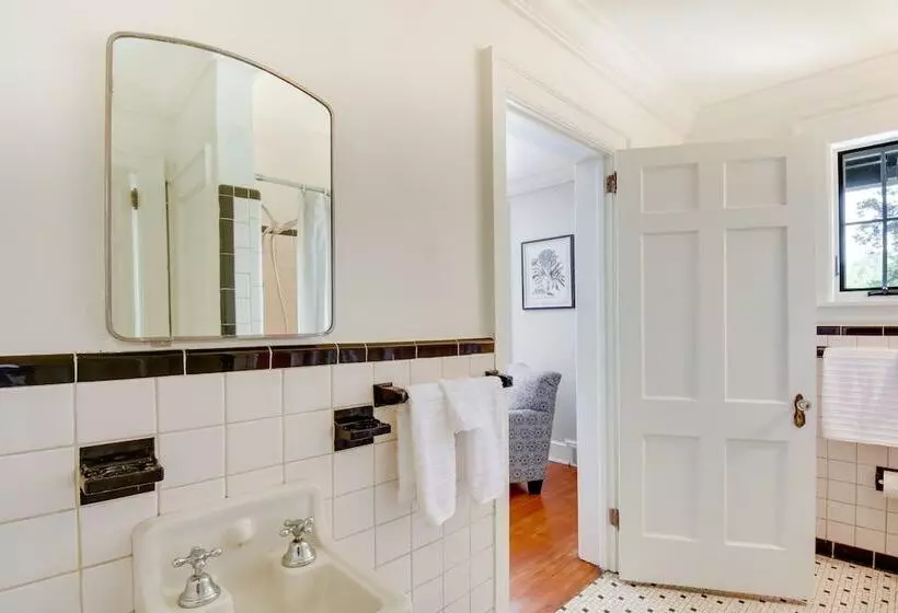 Stunning Clayton Tudor Home   Close To Downtown!