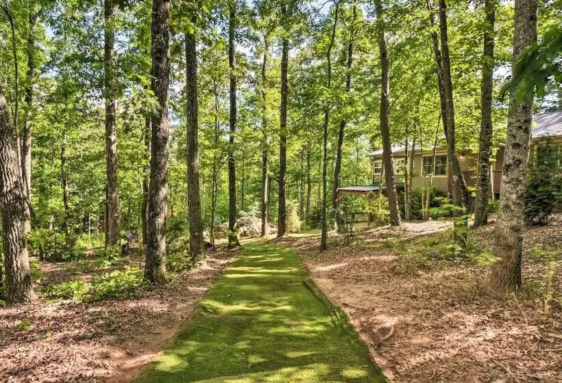 Pet Friendly Clarkesville Cabin Rental Near Helen!