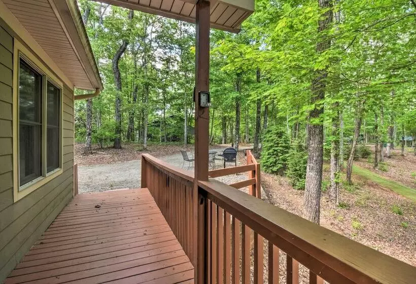 Pet Friendly Clarkesville Cabin Rental Near Helen!