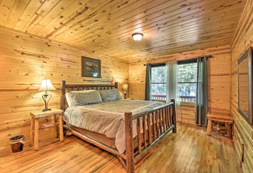 Pet Friendly Clarkesville Cabin Rental Near Helen!
