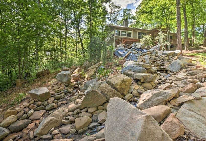 Pet Friendly Clarkesville Cabin Rental Near Helen!