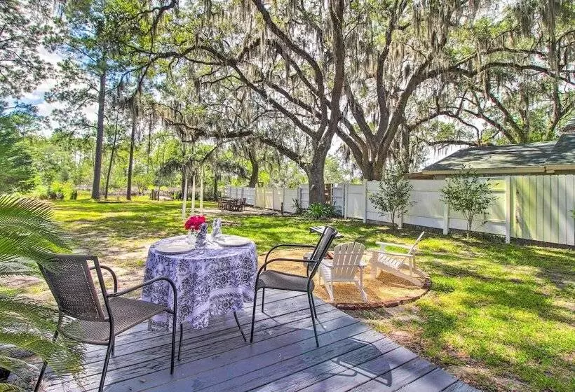 The River Cottage  Charming Retreat W/ Dock