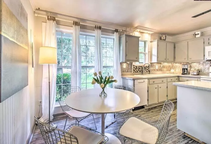 The River Cottage  Charming Retreat W/ Dock