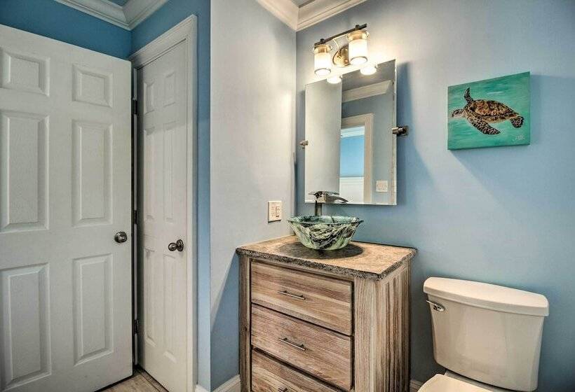 Tybee Island Home W/ Rooftop & Ocean Views!