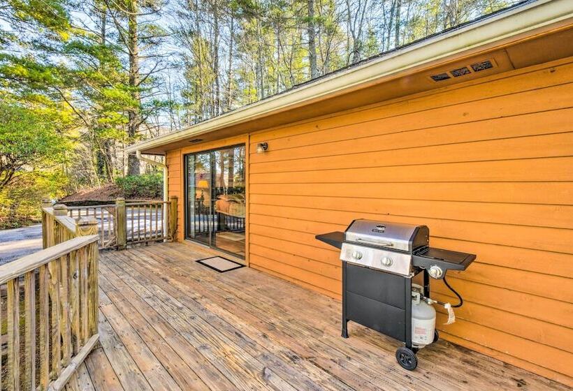 Woodsy Sky Valley Cottage, 8 Mi To Dillard!