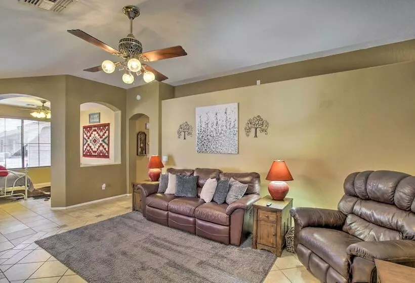 Comfortable Phoenix Area Home On Golf Course!
