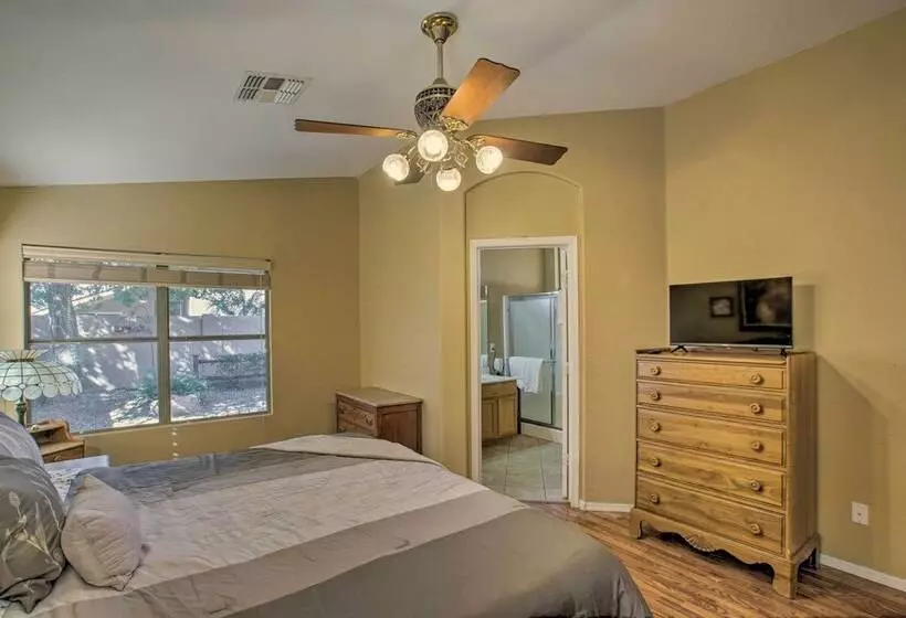 Comfortable Phoenix Area Home On Golf Course!