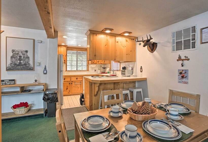 Near Skiing: The Knotty Pine Cottage In Big Bear