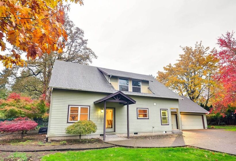 Dog Friendly Milwaukie Home: 9 Mi To Dtwn Portland