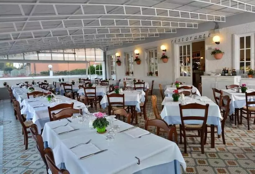 簡易ホテル Garden Ristorante Pizzeria