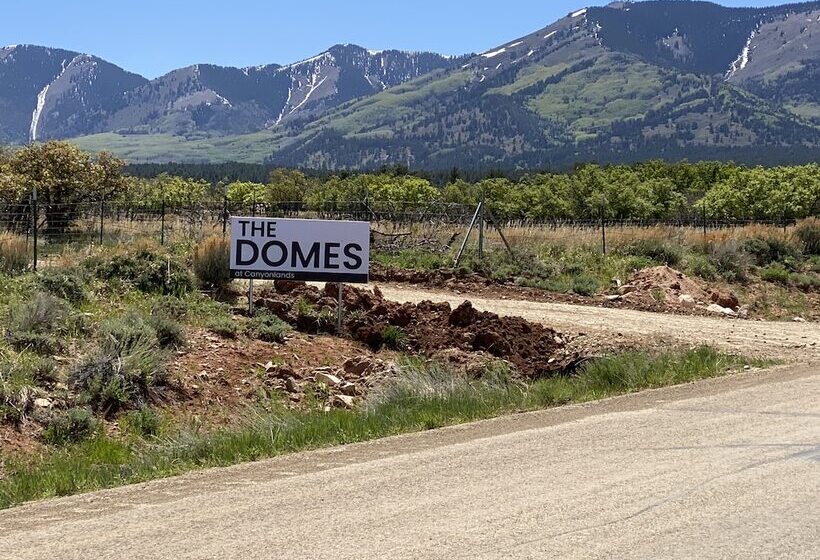 Отель Canyonlands Dome Resort