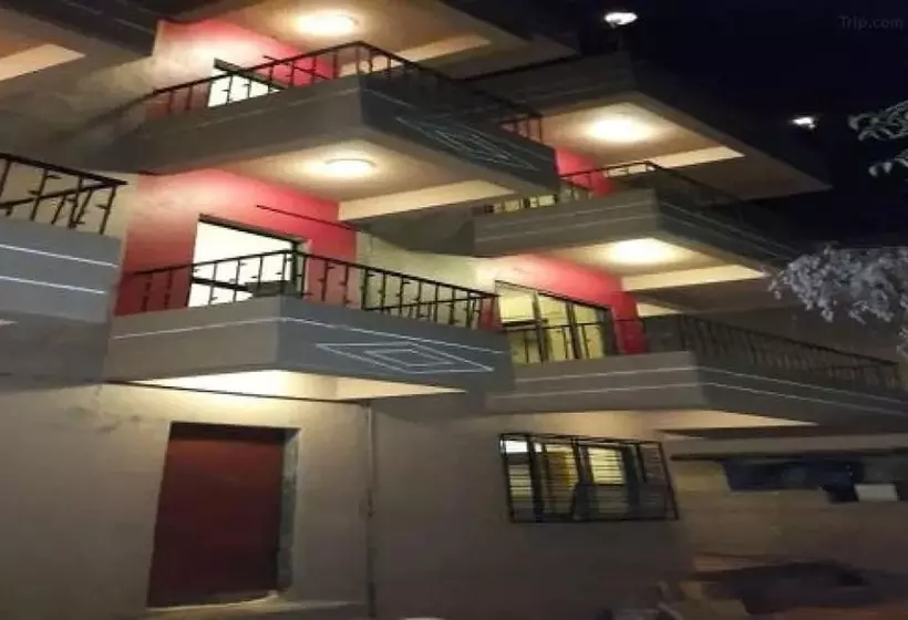 Hotelli Chinar Residency, Bondarwadi Road, Panchgani, Mahabaleshwar