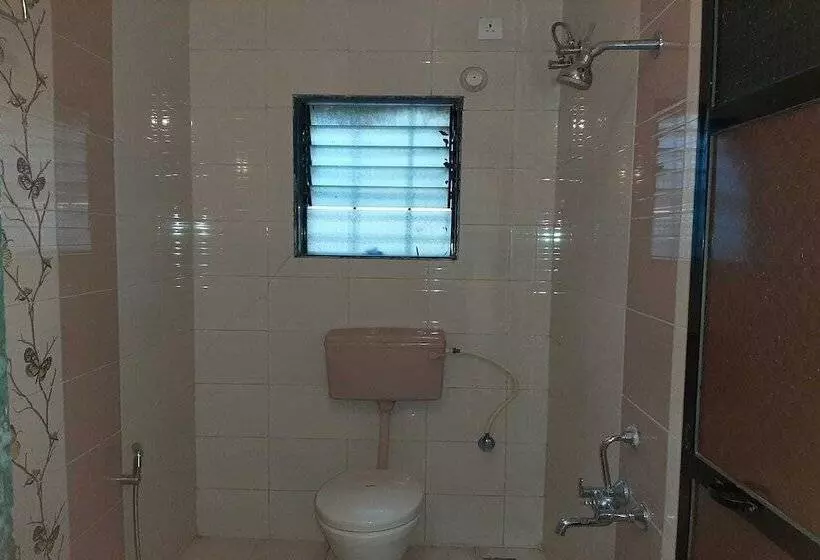 Hotelli Chinar Residency, Bondarwadi Road, Panchgani, Mahabaleshwar