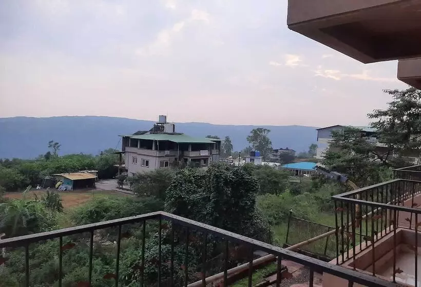 Hotelli Chinar Residency, Bondarwadi Road, Panchgani, Mahabaleshwar