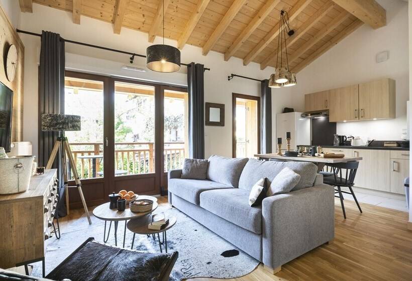 هتل Le Pré D Anne Chloé