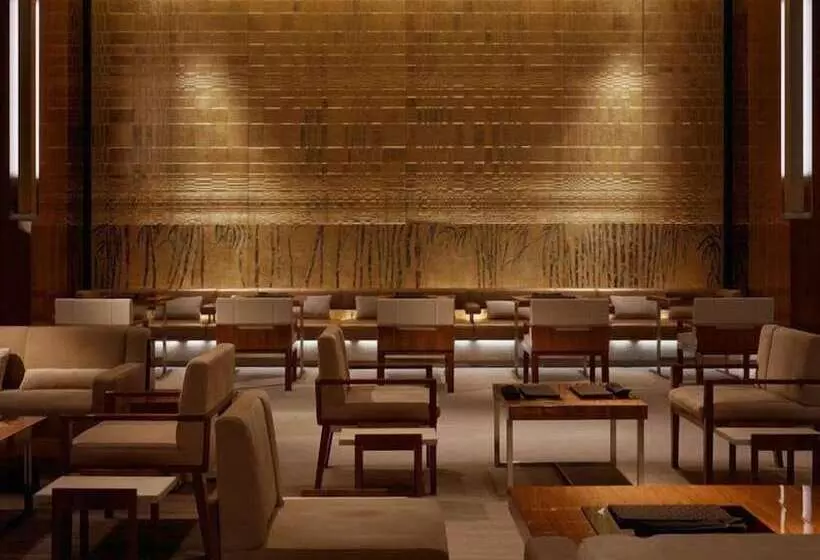 ホテル Mitsis Nu Piraeus Port