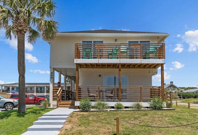 The Beach House Motel & Suites