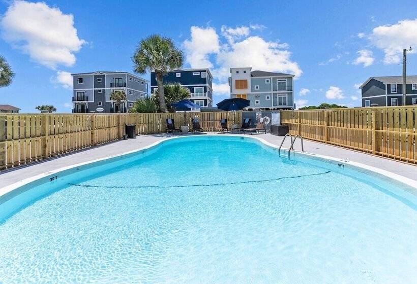 The Beach House Motel & Suites