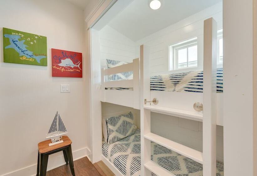 Idyllic Santa Rosa Beach Home: Near 30a Beaches!