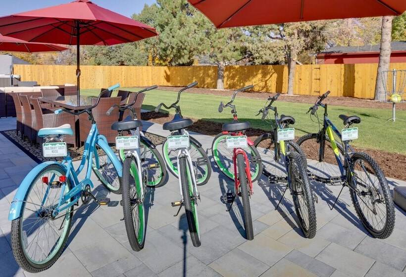 Modern Wheat Ridge Home W/ Private Hot Tub & Sauna