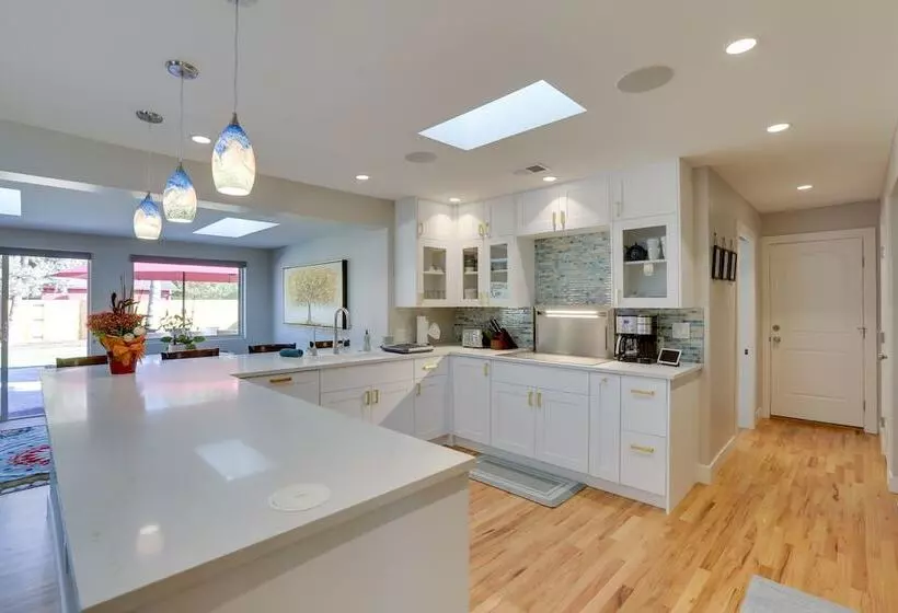 Modern Wheat Ridge Home W/ Private Hot Tub & Sauna