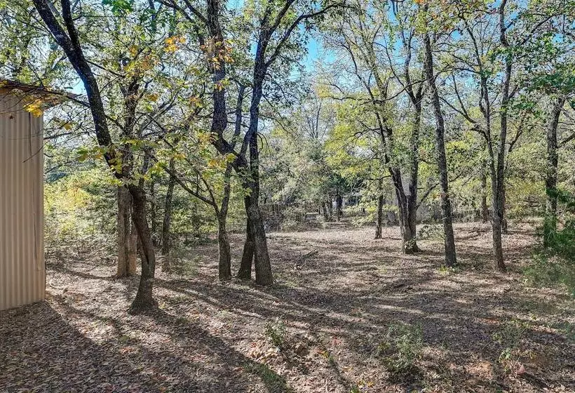 Peaceful Flower Mound Home W/ Patio On 4 Acres!