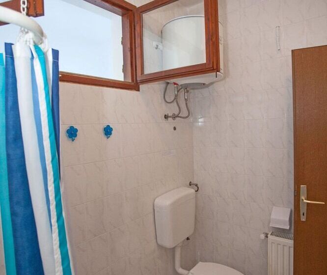 膳宿费 Apartments And Room Agata