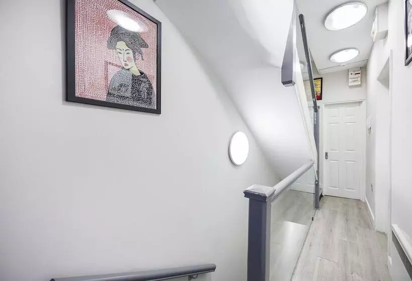 پانسیون Chic Premium Rooms In Spitalfields