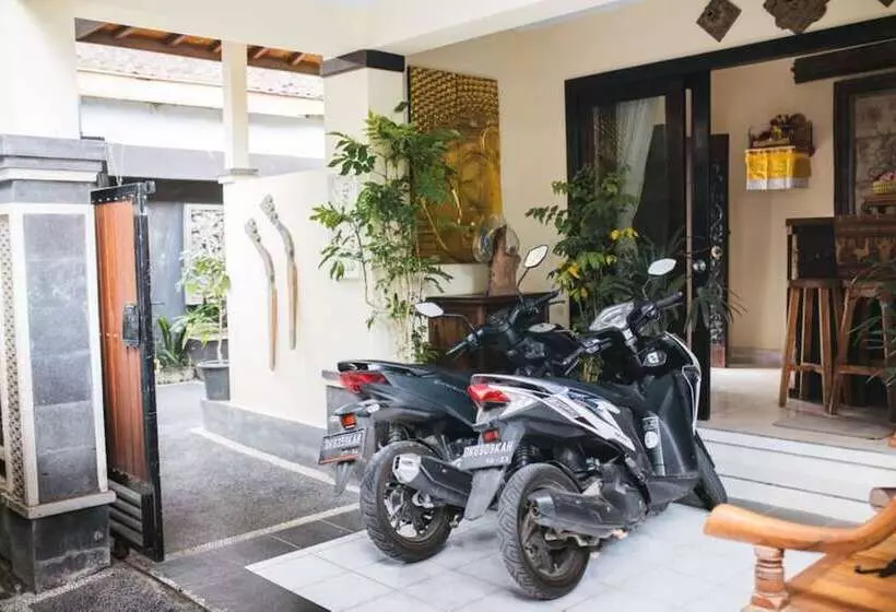 ペンション Sari Gong Guest House, A Trishula Collection