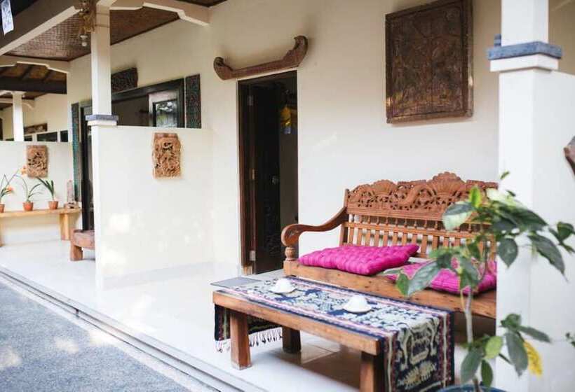 Пансион Sari Gong Guest House, A Trishula Collection