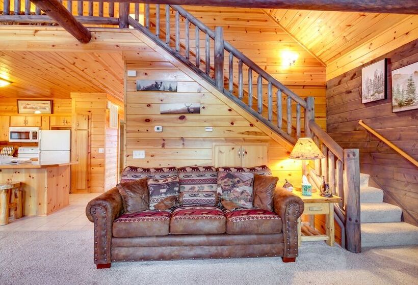 Pet Friendly Garrison Retreat W/ Gas Fireplace!