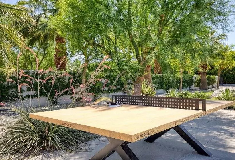 Polo Villa 3 By Avantstay Features Expansive Putting Green, Pool, Spa & Outdoor Firepit 260328 6 Bed