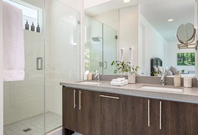 Polo Villa 3 By Avantstay Features Expansive Putting Green, Pool, Spa & Outdoor Firepit 260328 6 Bed