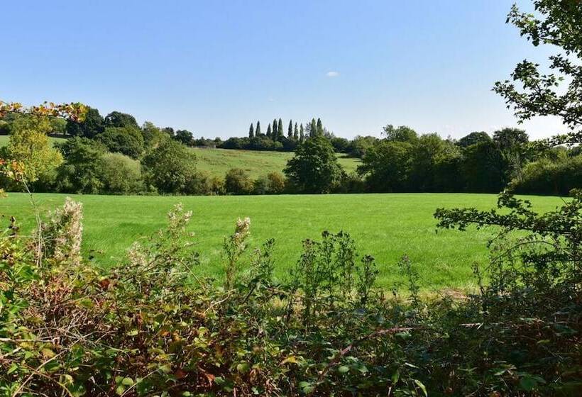 Резиденция Amazing 100 Year Old Church Rectory