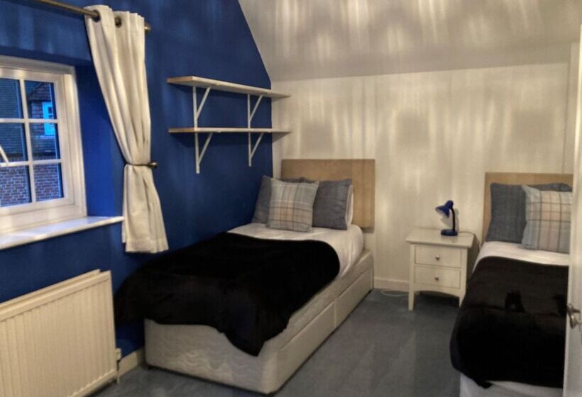 Резиденция Amazing 100 Year Old Church Rectory