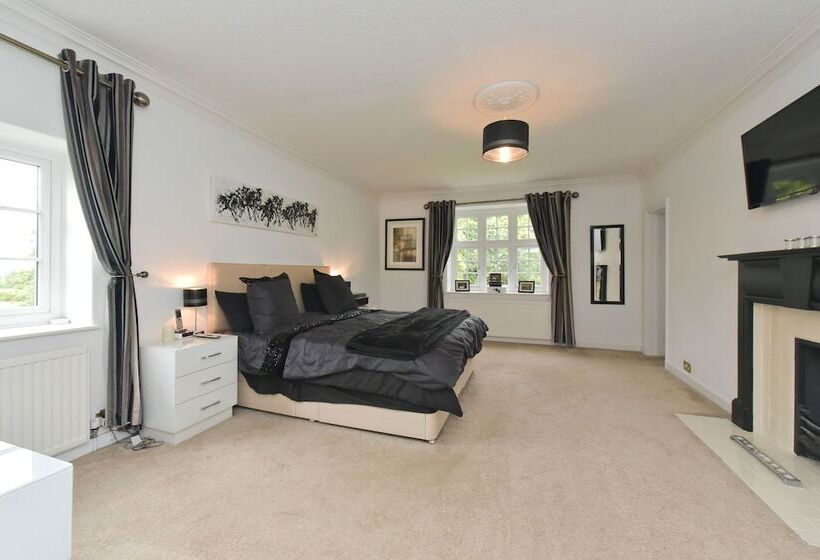 Резиденция Amazing 100 Year Old Church Rectory