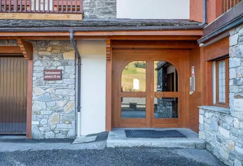 レジデンス Résidence L Hermitage   Megève