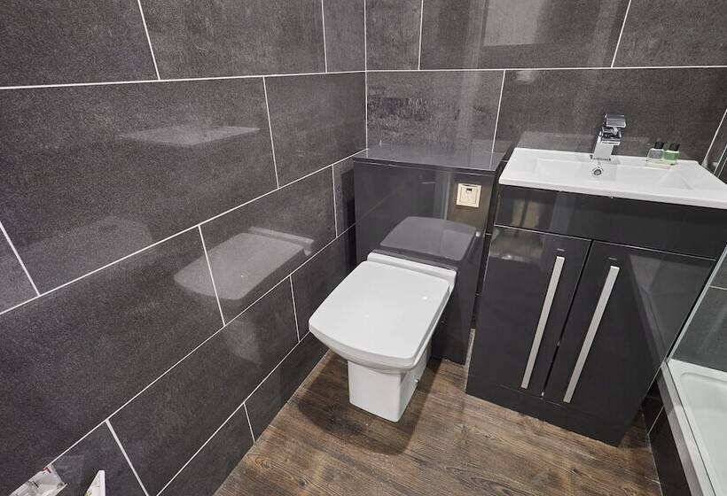 Sevenstay Apartments